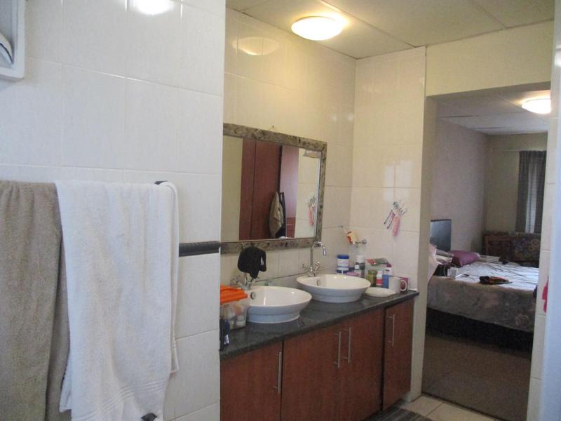 3 Bedroom Property for Sale in Langenhovenpark Free State